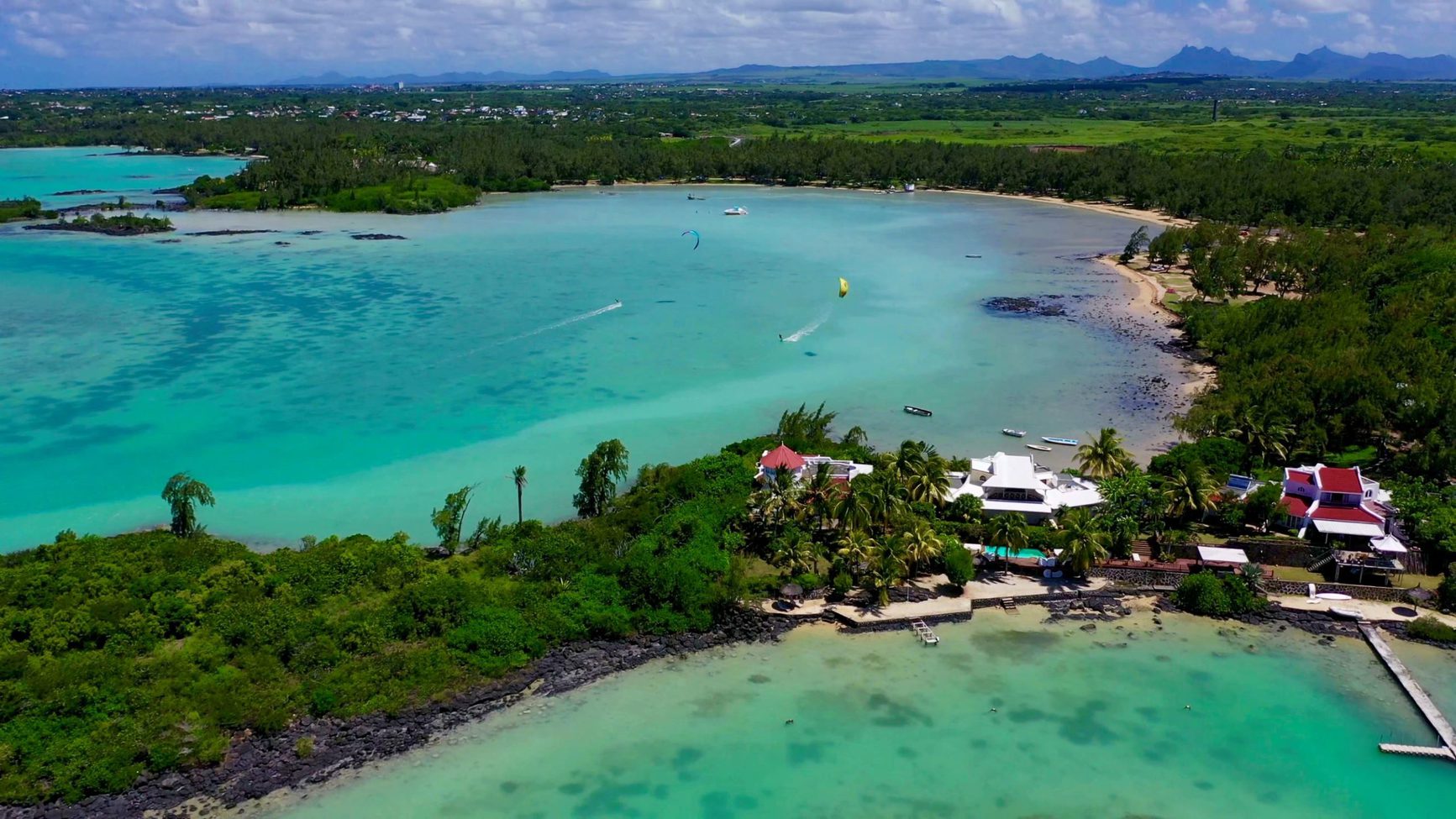 spot-anse-la-raie kitesurf and wingfoil spot in mauritius