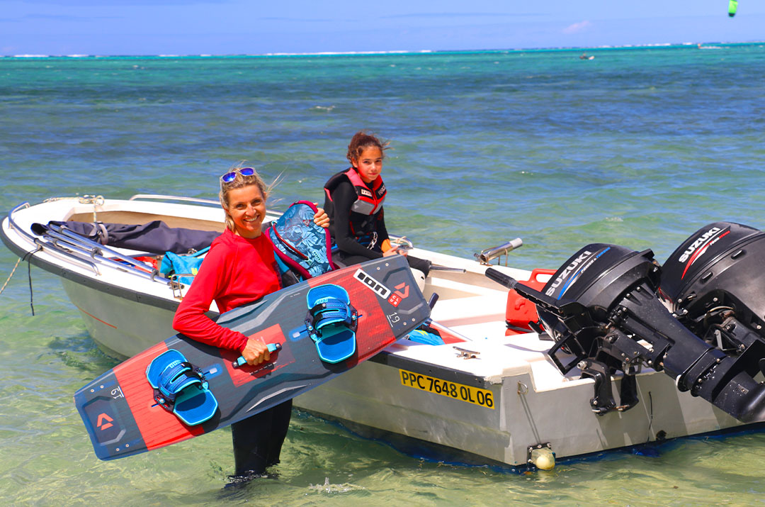 kitesurf lessons with the boat in front of the  ION CLUB Prestige