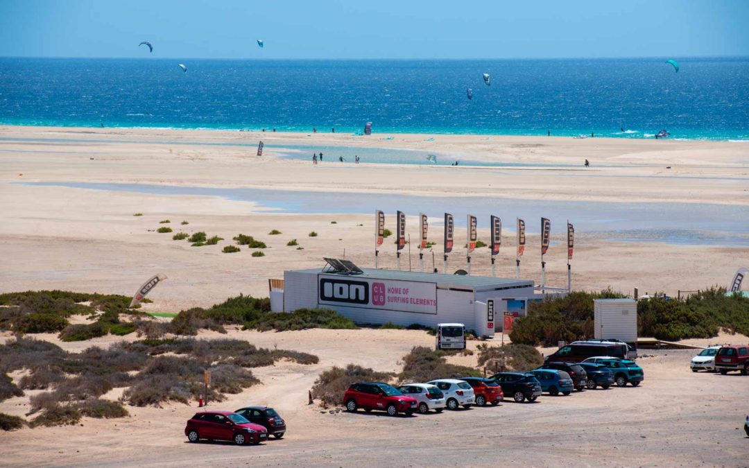 Risco del Paso in Fuerteventura: Why is it important to check the tide tables before going windsurfing?