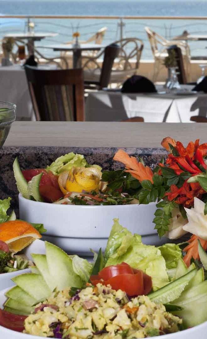 shams-prestige-restaurant food of the hotel lagon energy in dakhla with fruits
