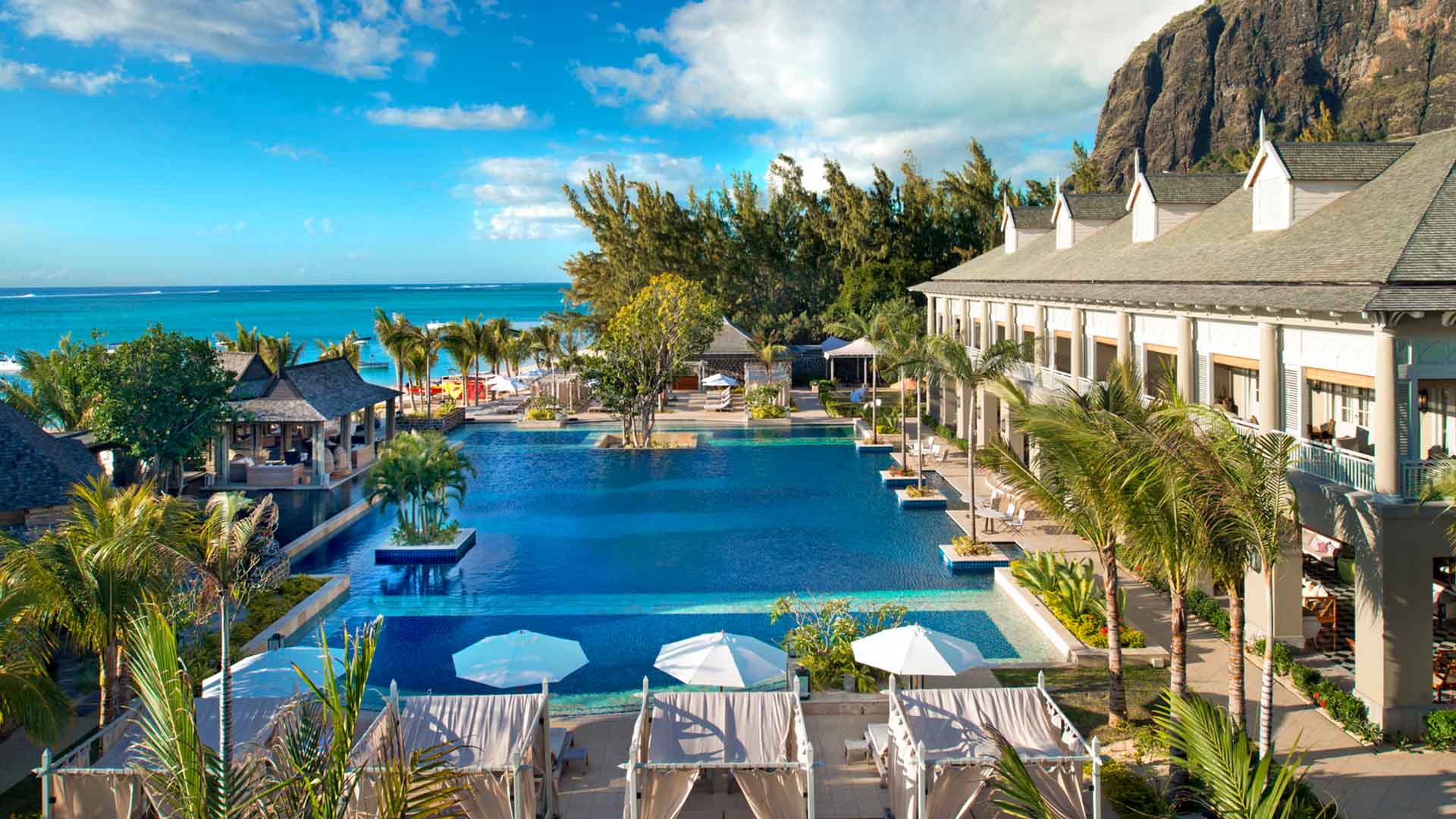 jw-mariott-6 jw marriott hotel pool and view