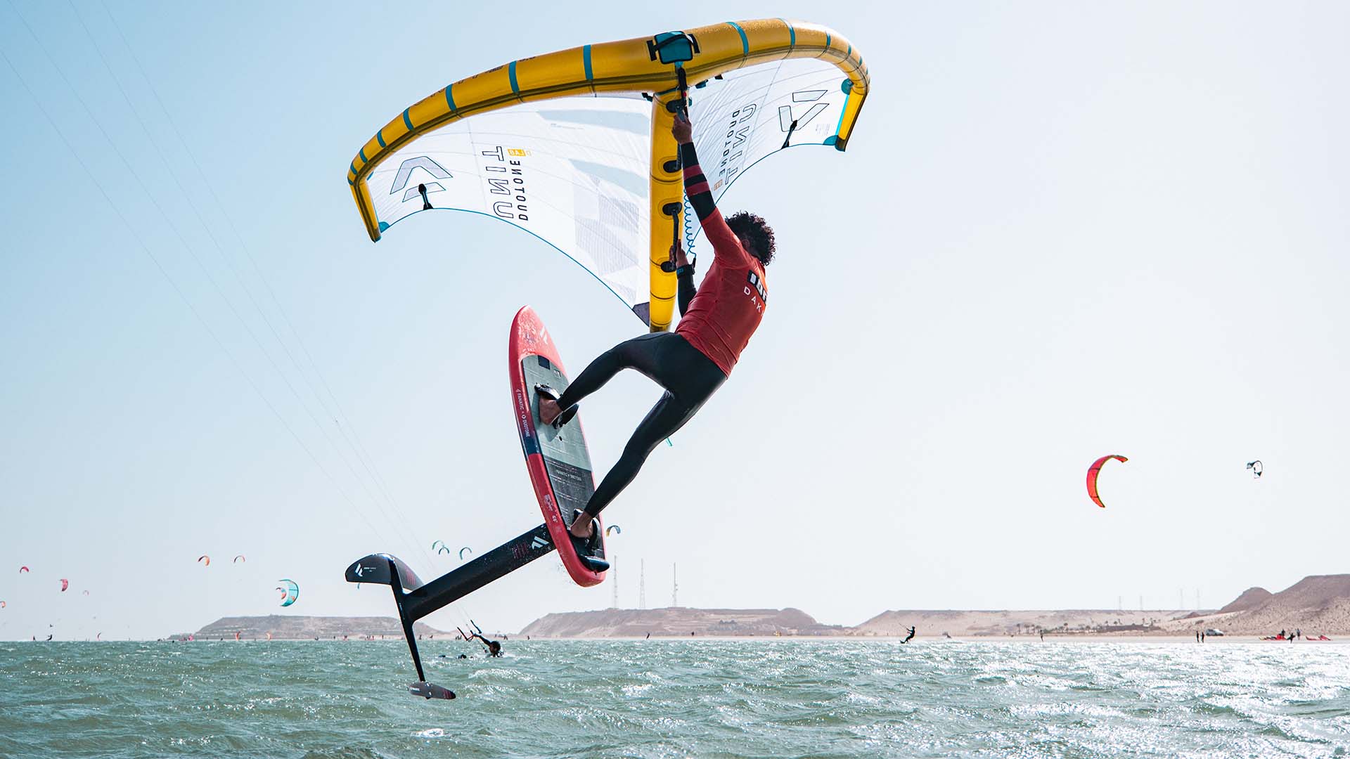 wingfoil jump on the lagoon