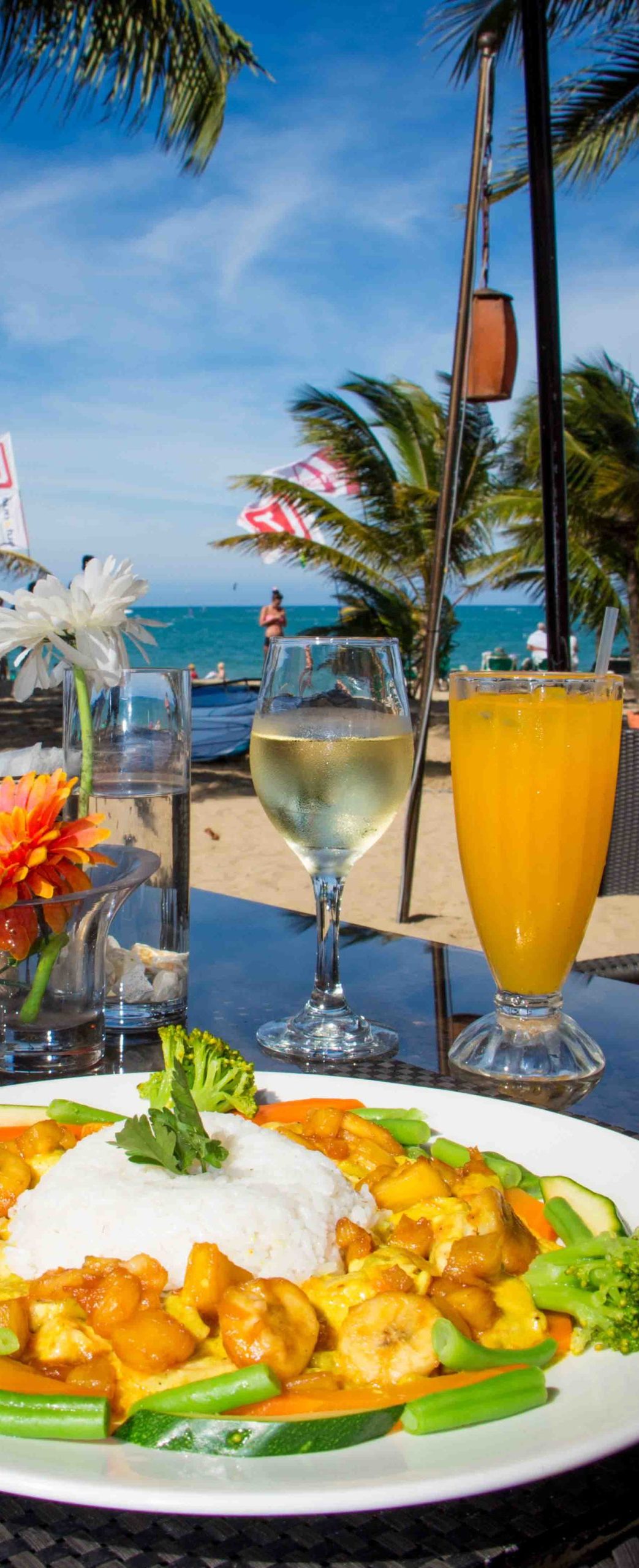 villa-taina-restaurant-3 bar in jw marriott hotel in mauritius
