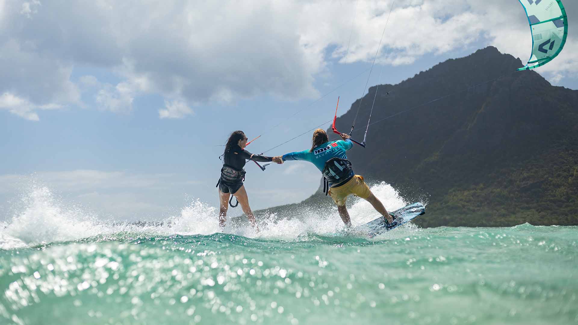 kitesurf friends in le morne