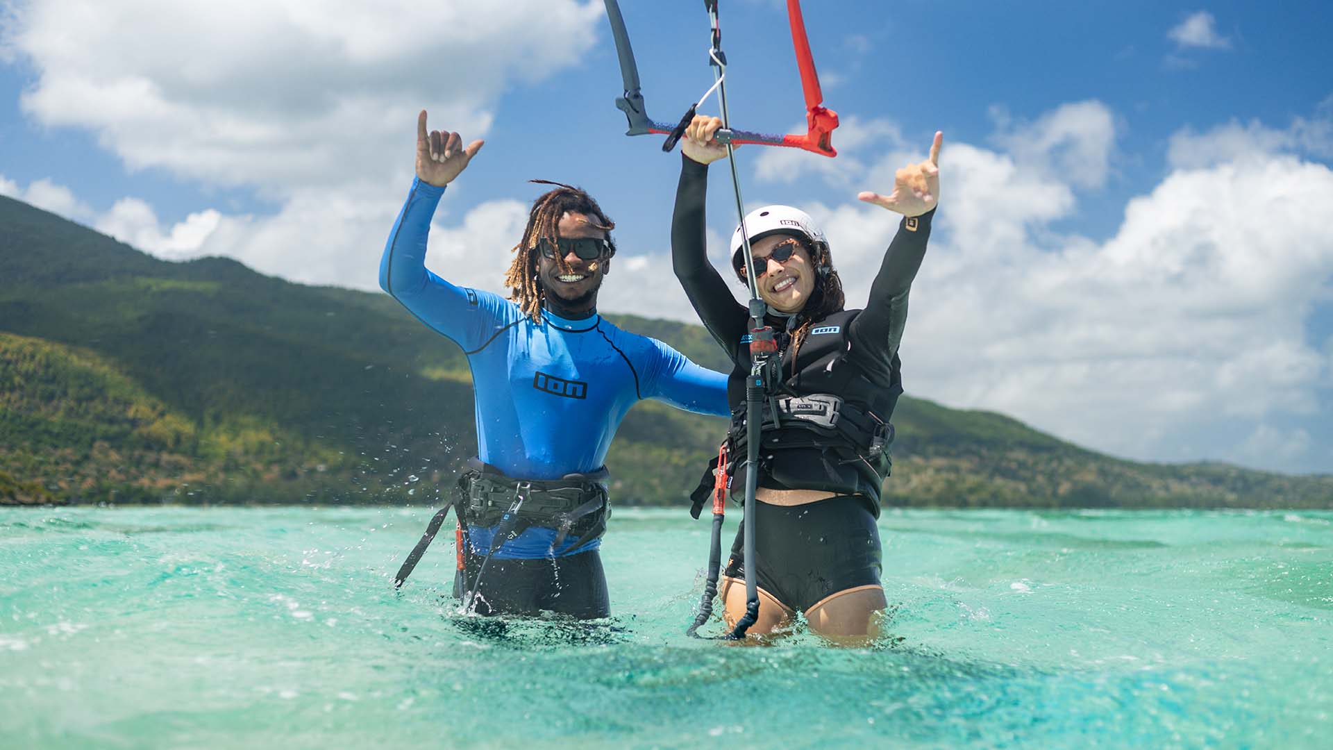 kitesurf lessons in crystal clear water 