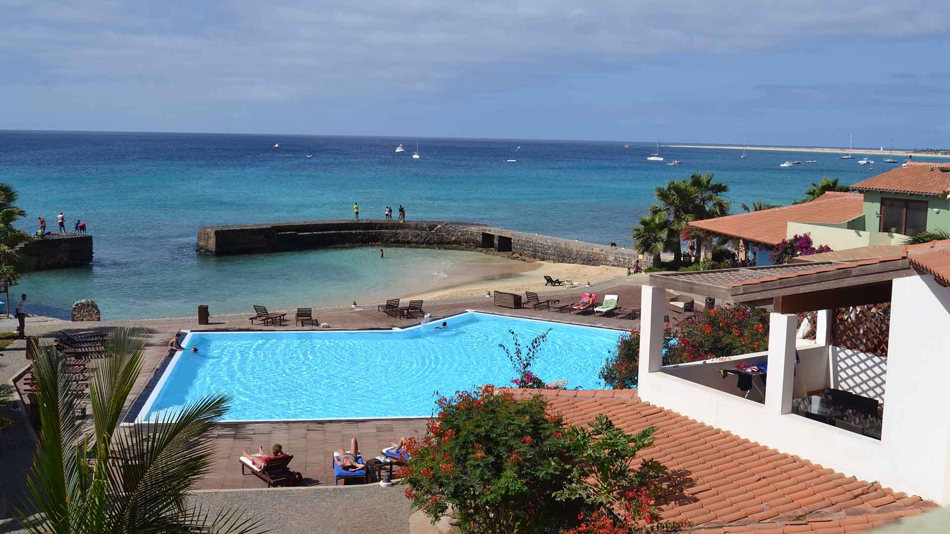 pool in front of the beach of sal