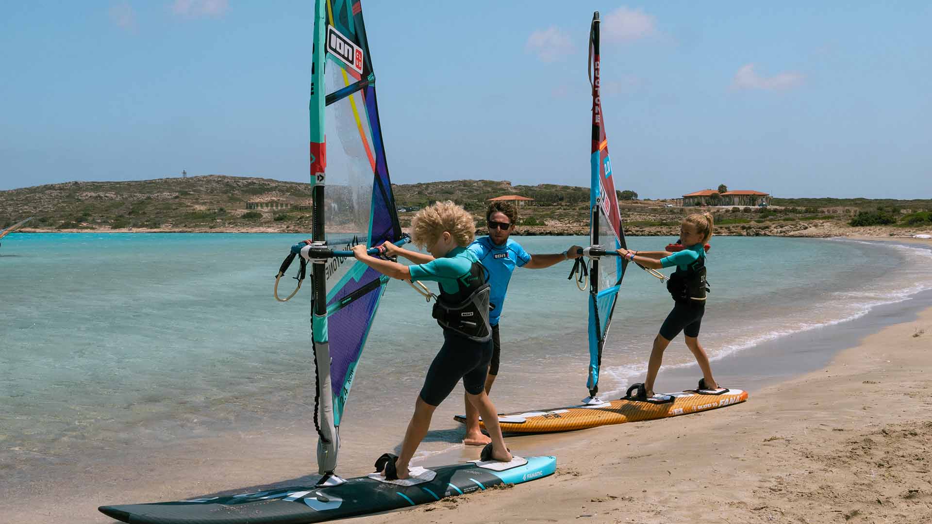Windsurfing courses for beginners to advanced