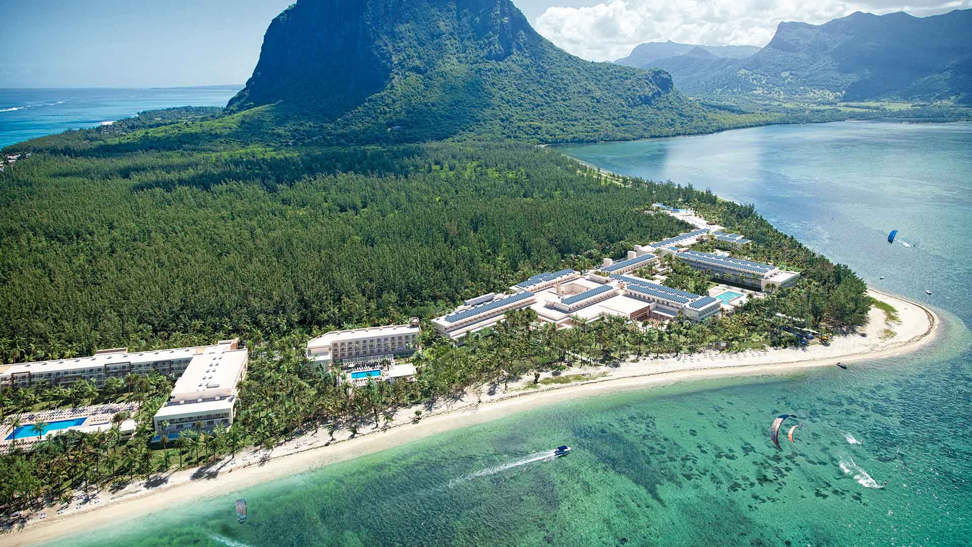 le morne spot lagoon with riu turquoise