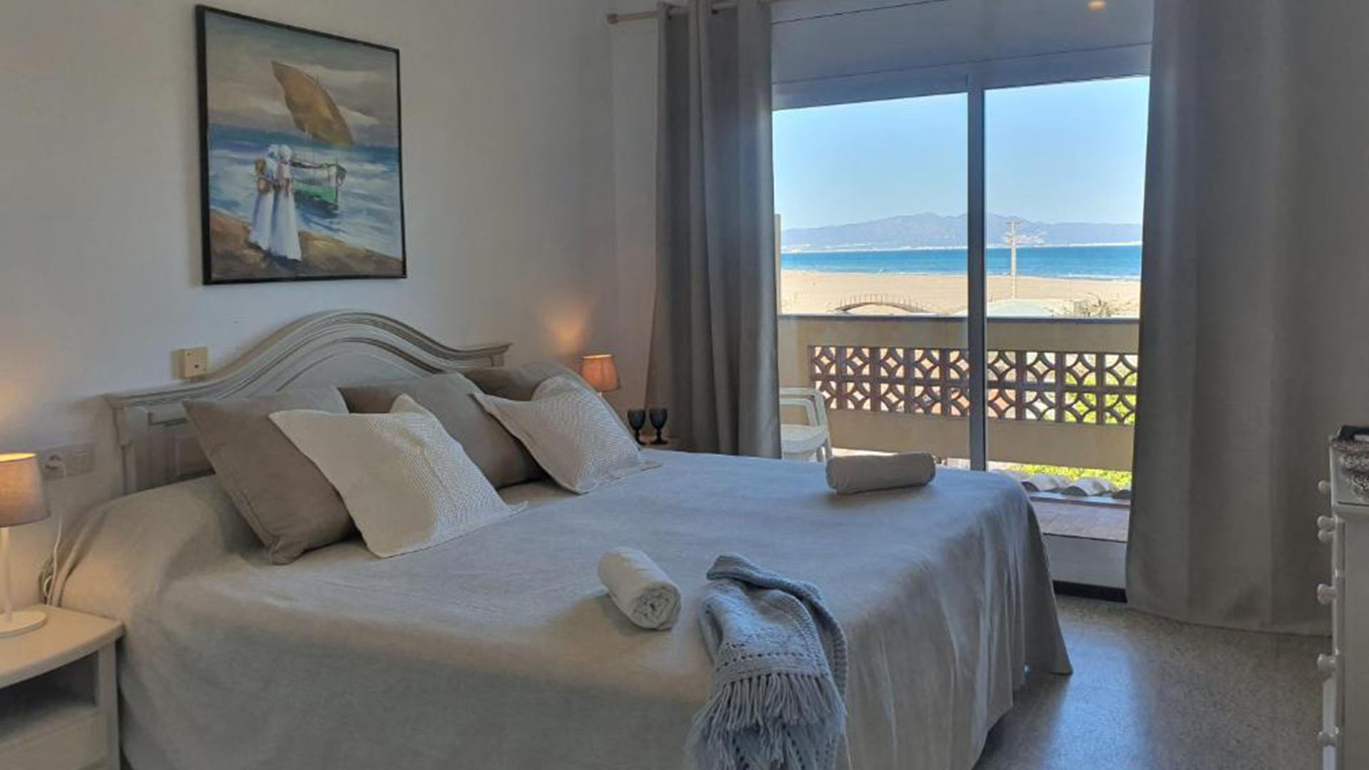 room with a view on the beach in Spain at rio mar hotel