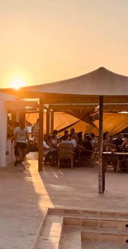 restaurant on the beach of ponta leme