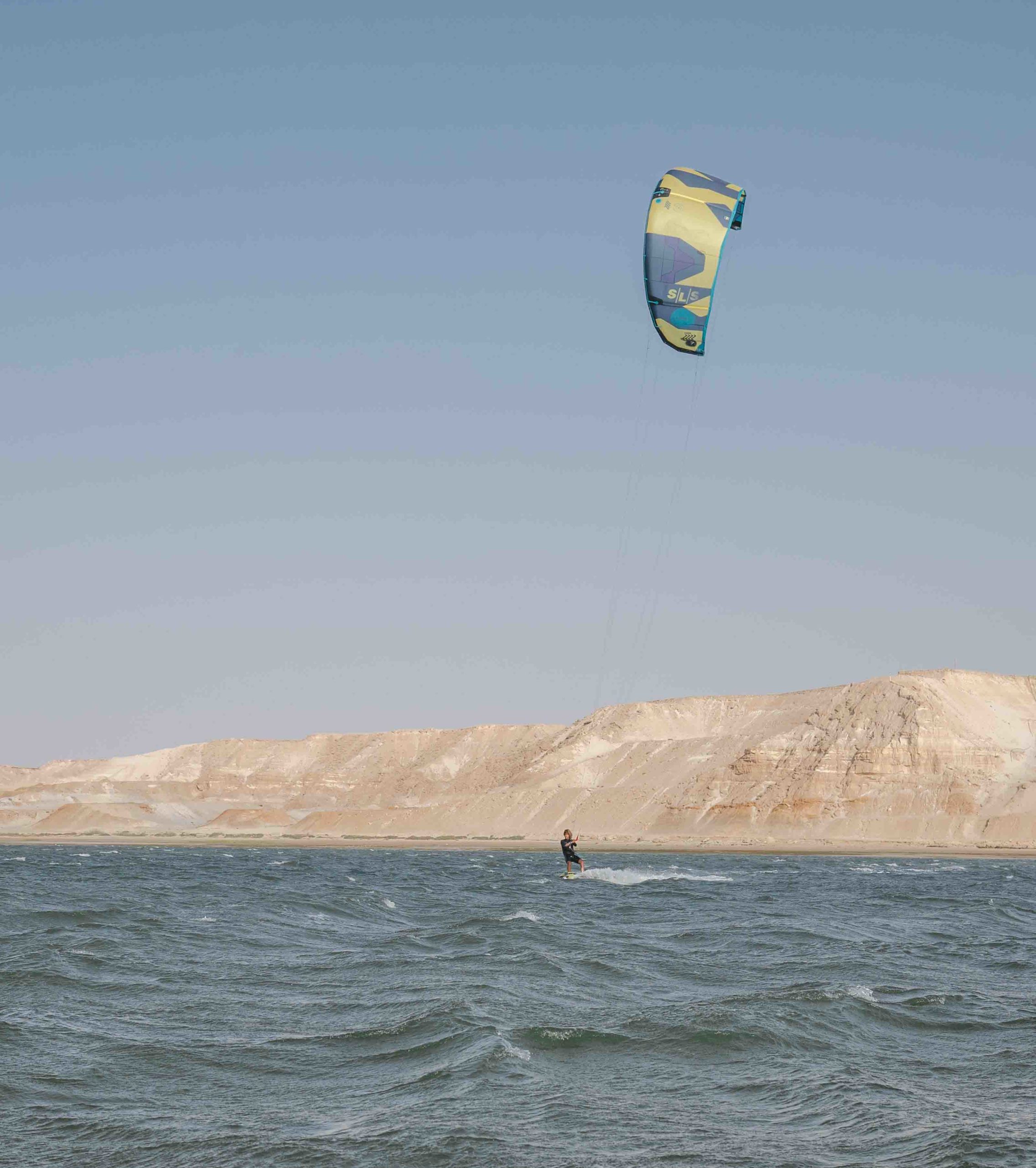 kitesurf in the water of dakhla white dune