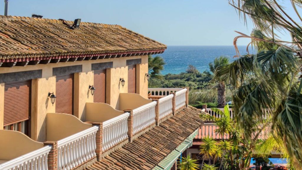 Dulce Nombre hotel in tarifa with a view on the ocean