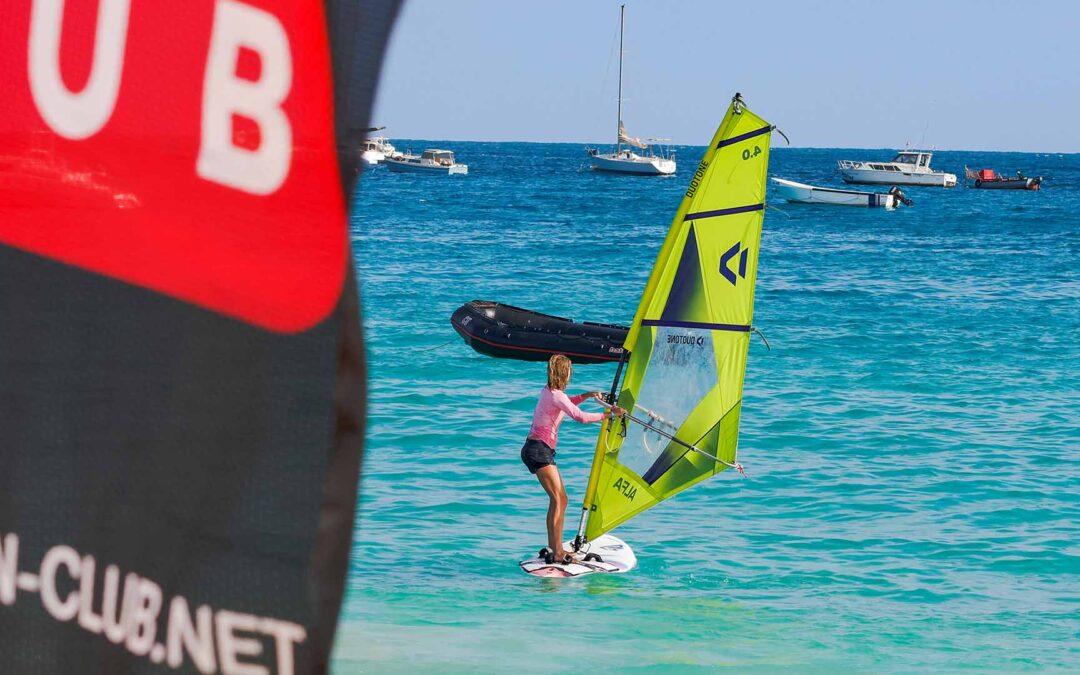 WELCHES WINDSURF-MATERIAL PASST FÜR DEN EINSTIEG?
