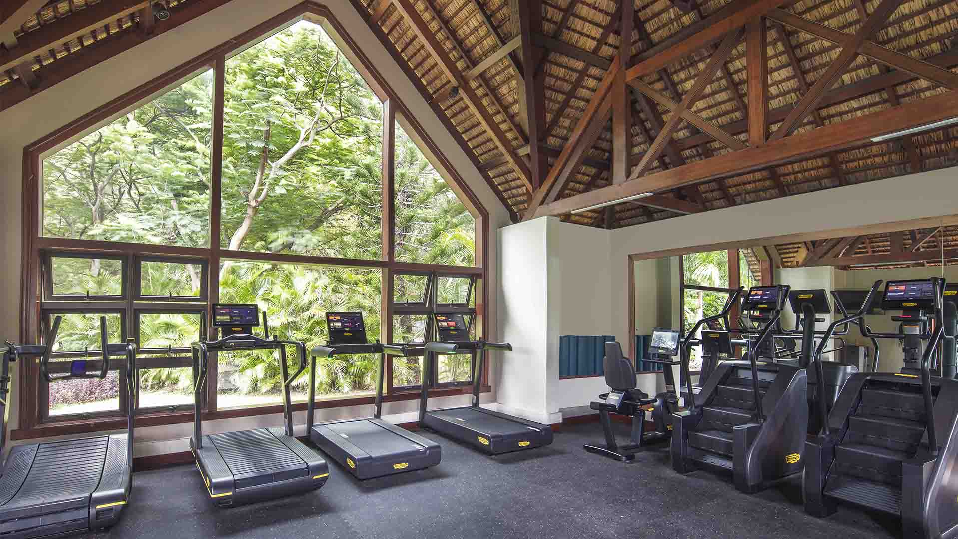 sport dinarobin fitness center luxe