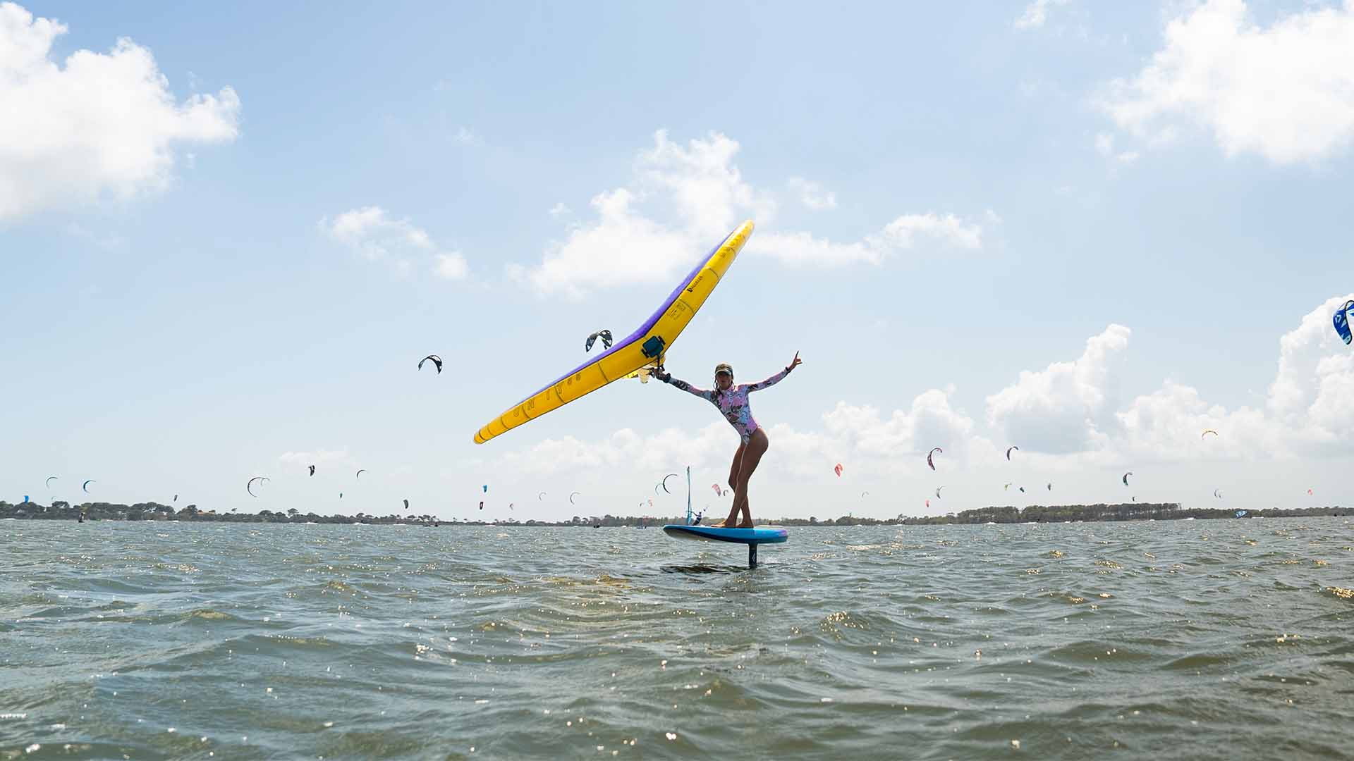 DPC-108 kitesurf zanzibar blue water