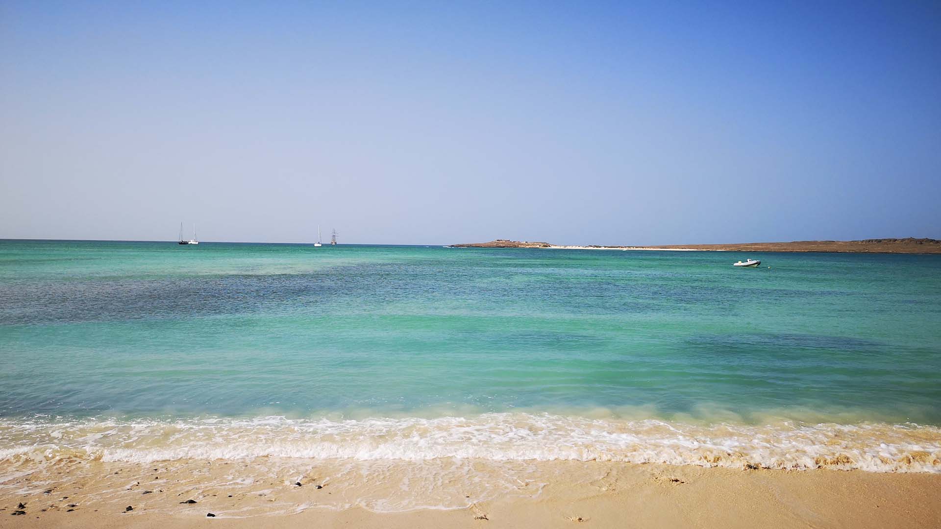 beach Boa Vista oasis white hotel