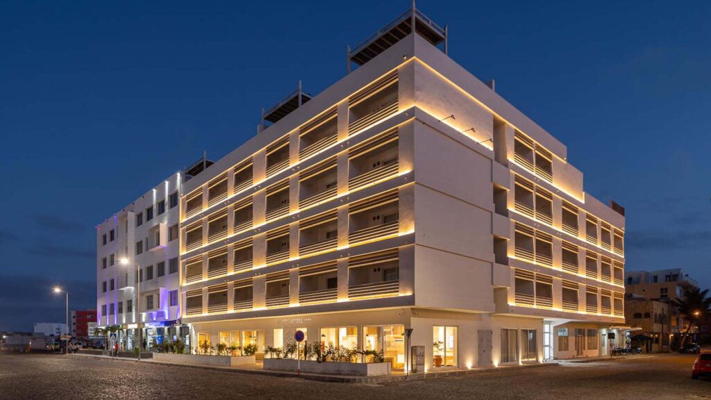 oasis white hotel